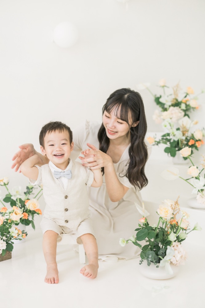 台中親子攝影紀錄媽媽與孩子自然互動