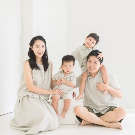 帶著雙寶男孩拍溫馨自然的親子寫真