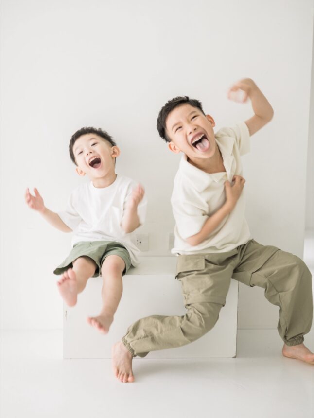 三歲與六歲寶貝的親子寫真，三歲與六歲兄弟自然可愛寫真
