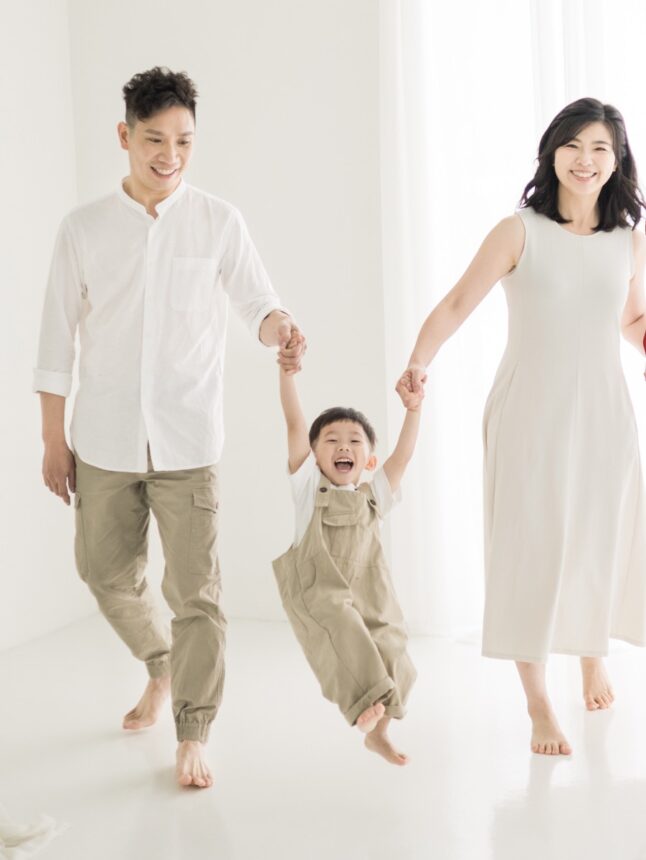 三歲與六歲寶貝的親子寫真，自然互動親子寫真，台中親子寫真，親子全家福