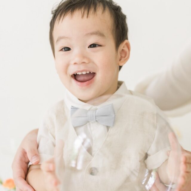 一歲寶寶親子寫真，自然的親子互動寫真