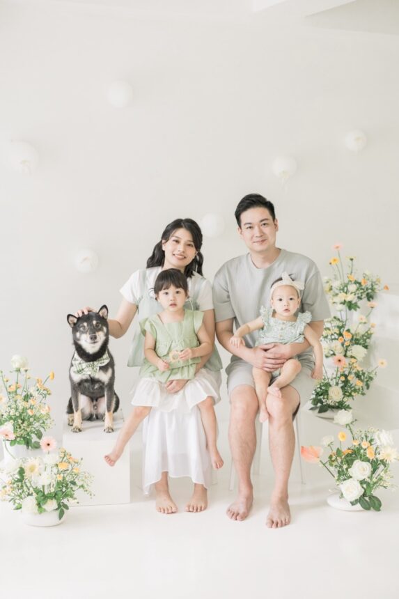 週歲寶寶的蛋糕計畫與親子寫真，週歲寶寶與手足互動、毛孩親子寫真、自然的親子攝影紀念