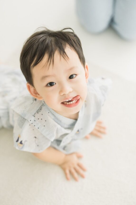 可愛自然的兩歲寶寶寫真