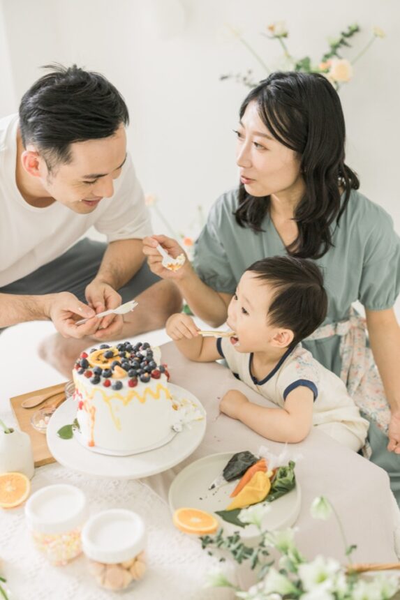 紀錄自然互動的兩歲蛋糕計畫親子寫真