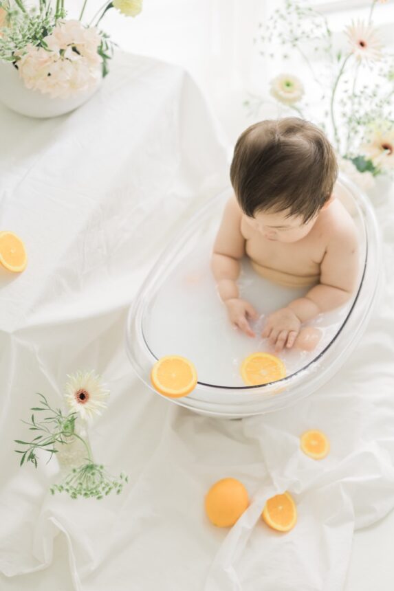 週歲女寶，一歲女寶寶寫真，週歲牛奶浴寫真