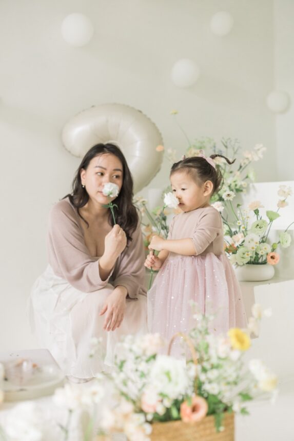 兩歲寶寶、兩歲女寶寫真、兩歲生日寫真、媽咪與女寶寫真、親子寫真、台中親子攝影、蛋糕親子互動